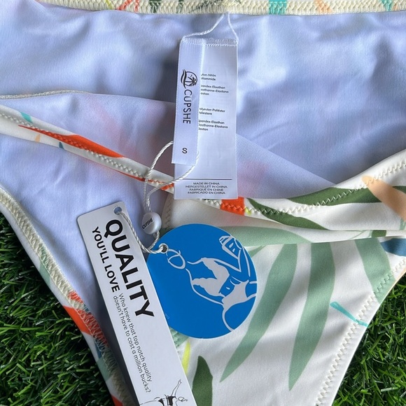CUPSHE Bikini Bottom Bundle size small - Picture 8 of 9